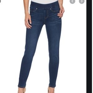 NWT Liverpool Meridith Pull-on Slim Ankle Jeans